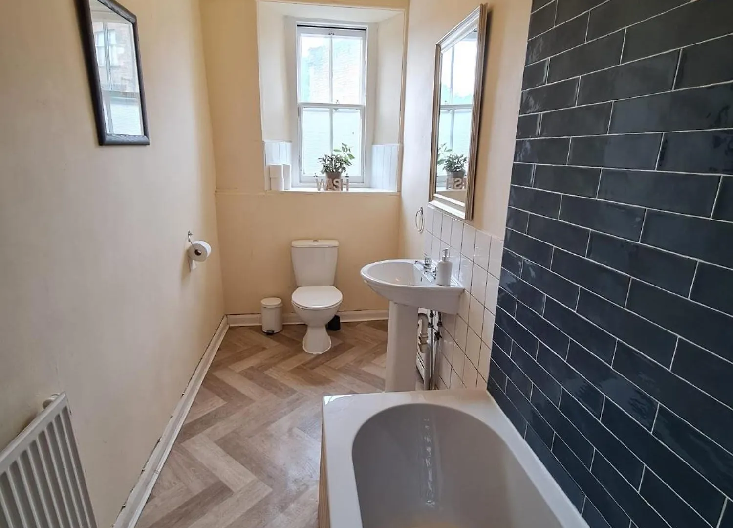 Apex Haymarket Station Apartment Edinburgh